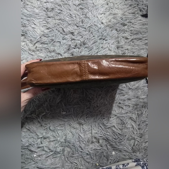 Louis Vuitton Signiture Monogram Brown Vintage Wristlet (EUC)(COA) - Picture 5 of 13